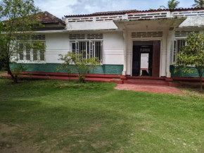 Relax Holiday Home